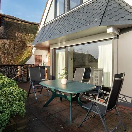 Am-hohen-ufer-reetdach-haus-happy-haus Ferienhaus